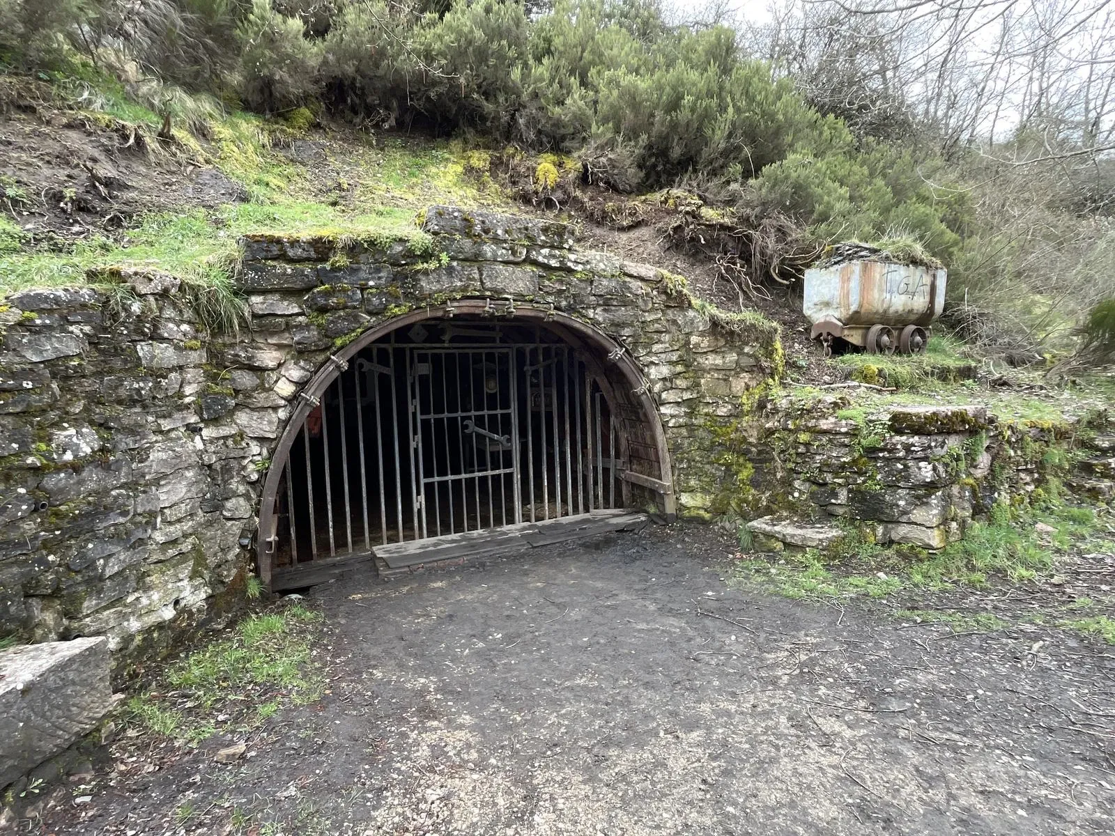 La Bocamina Menos 50: El Corazón Minero de Ciñera